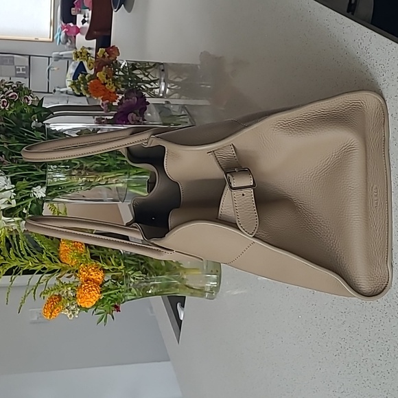 The Row Margaux 15 Soft Grained Leather Taupe Top Handle Bag Rare Authentic GUC - Picture 8 of 12